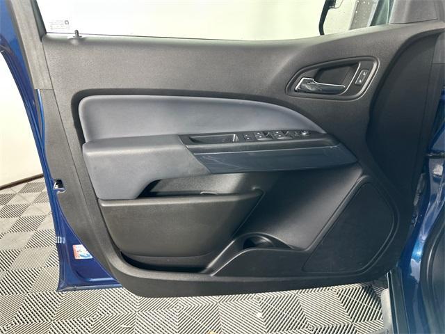 Photo of 2019 Pacific Blue Metallic Chevrolet Colorado