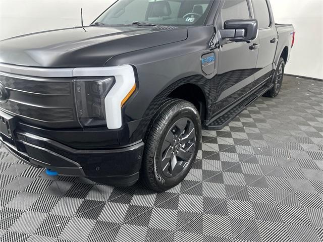 Photo of 2023 Black Metallic Ford F-150 Lightning