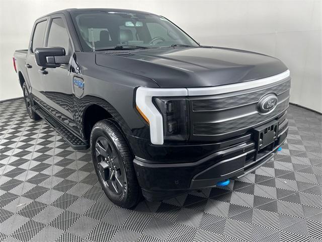Photo of 2023 Black Metallic Ford F-150 Lightning