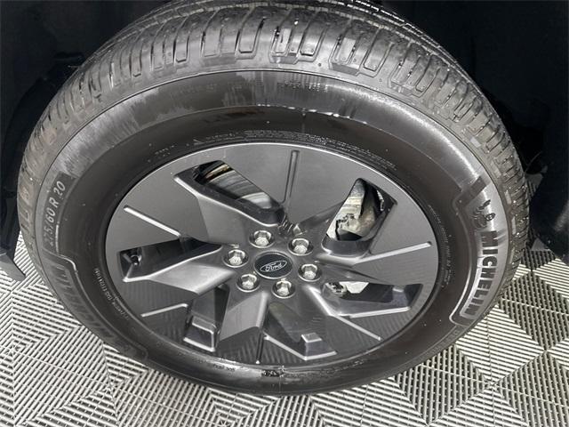 Photo of 2023 Black Metallic Ford F-150 Lightning