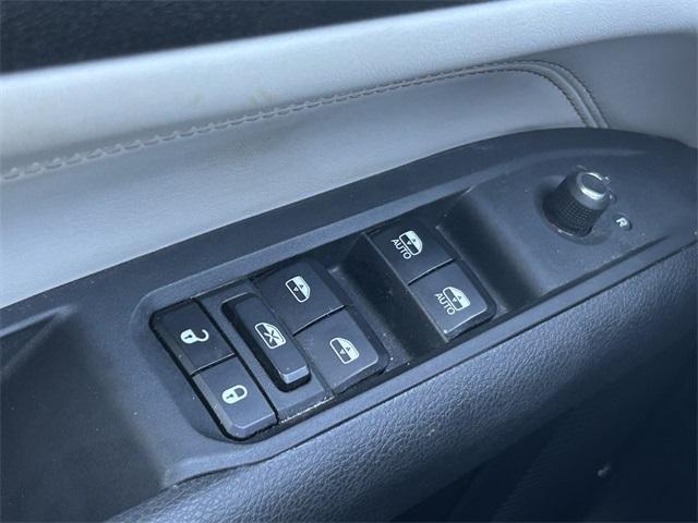 Photo of 2022 Diamond Black Jeep Compass