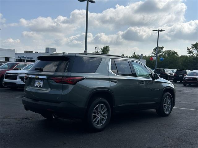 Photo of 2023 Silver Sage Metallic Chevrolet Traverse