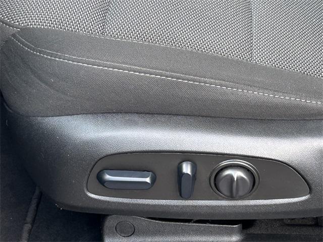 Photo of 2023 Silver Sage Metallic Chevrolet Traverse