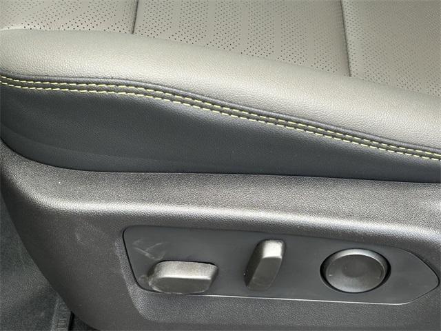 Photo of 2025 Black Chevrolet Colorado