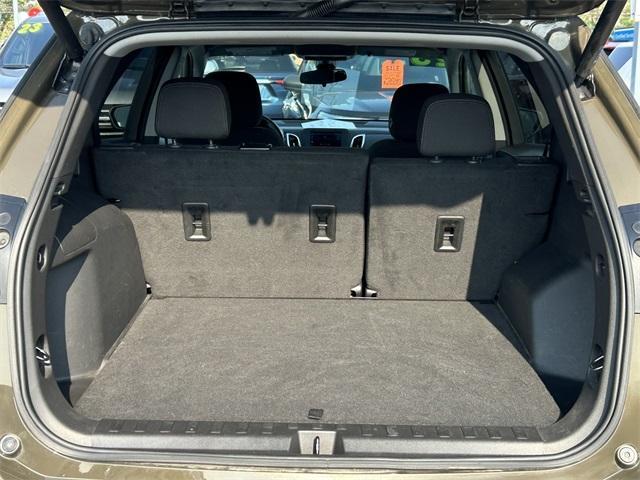 Photo of 2023 Harvest Gold / Bronze Chevrolet Equinox