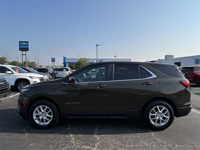 Photo of 2023 Harvest Gold / Bronze Chevrolet Equinox