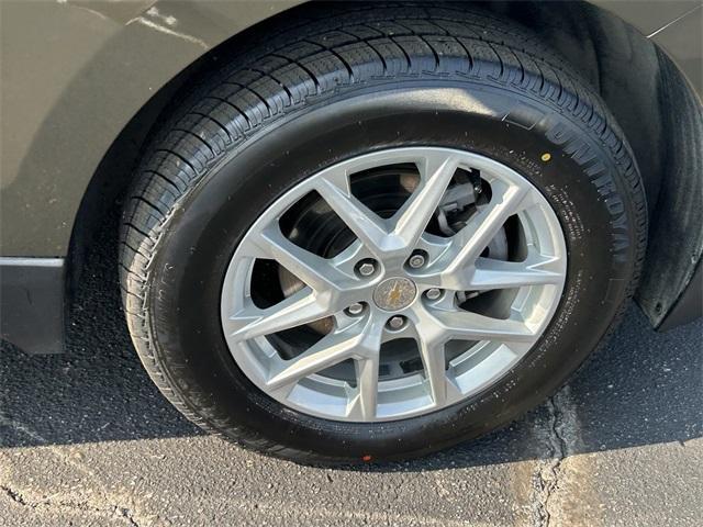 Photo of 2023 Harvest Gold / Bronze Chevrolet Equinox