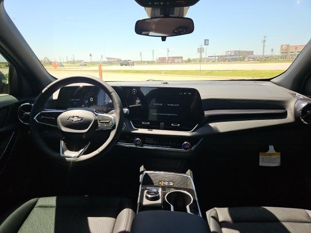 Photo of 2026 Summit White Chevrolet Equinox