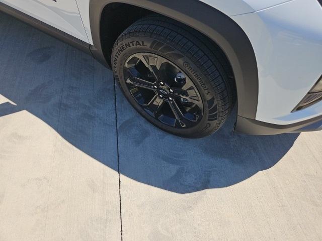 Photo of 2026 Summit White Chevrolet Equinox