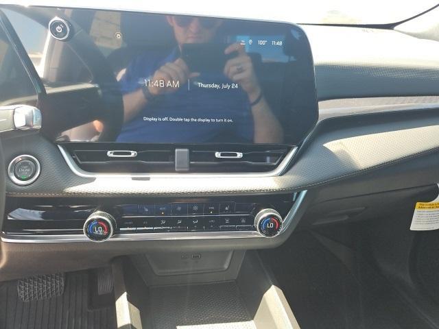 Photo of 2026 Summit White Chevrolet Equinox