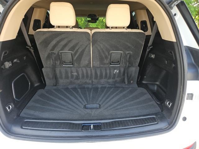 Photo of 2021 Bright White Clearcoat Jeep Grand Cherokee L
