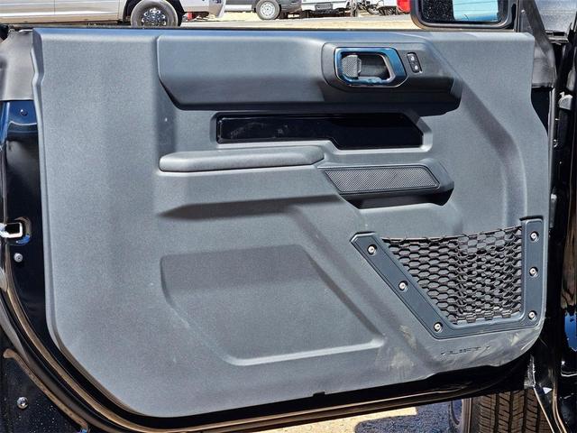 Photo of 2025 Shadow Black Ford Bronco