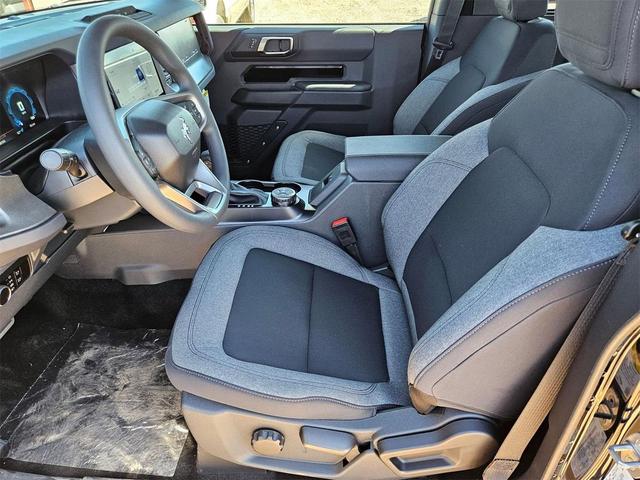 Photo of 2025 Shadow Black Ford Bronco