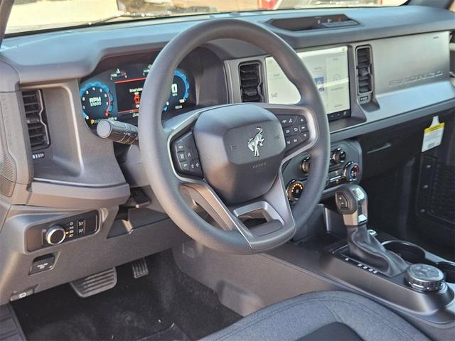 Photo of 2025 Shadow Black Ford Bronco