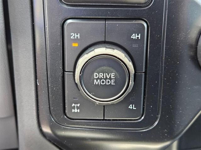 Photo of 2025 Oxford White Ford F-350