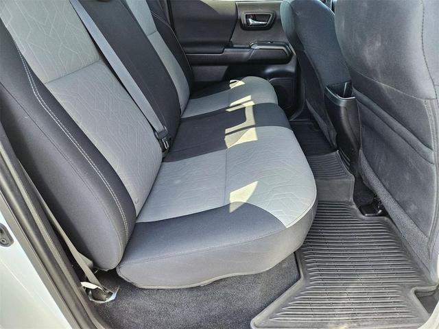 Photo of 2022 White Toyota Tacoma