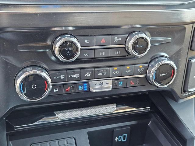 Photo of 2025 White Ford F-350