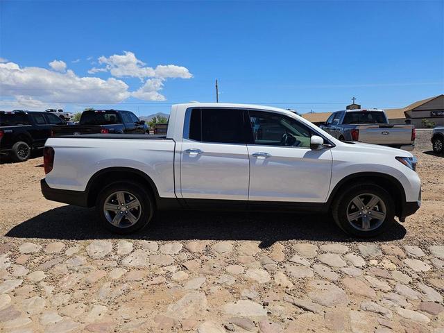 Photo of 2023 White Honda Ridgeline