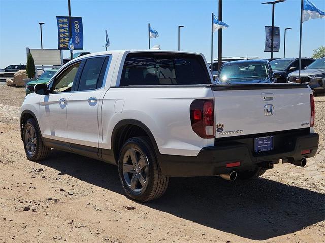 Photo of 2023 White Honda Ridgeline
