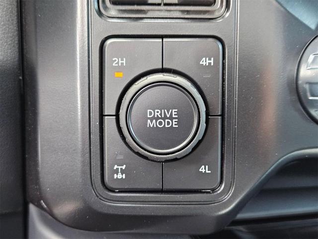 Photo of 2025 White Ford F-350