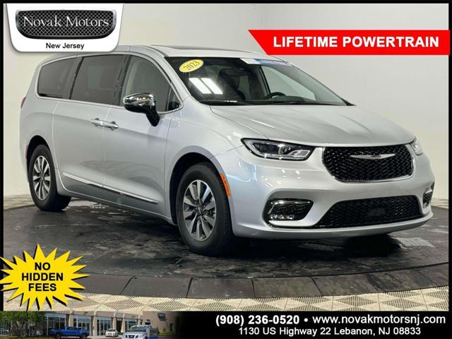 2023 Chrysler Pacifica Hybrid