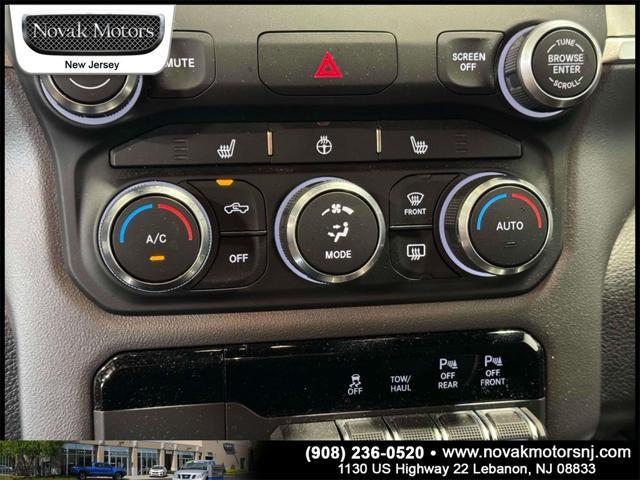 Photo of 2022 Granite Crystal Metallic Clearcoat RAM 1500