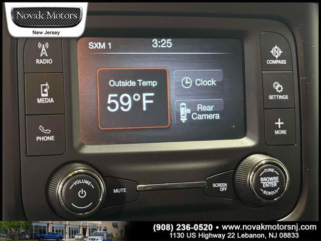 Photo of 2020 Diamond Black Crystal Pearlcoat RAM 2500