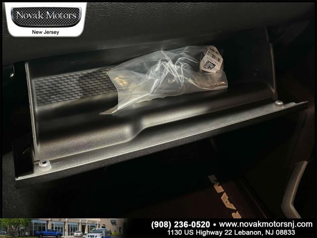 Photo of 2020 Diamond Black Crystal Pearlcoat RAM 2500