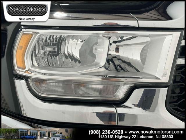 Photo of 2020 Diamond Black Crystal Pearlcoat RAM 2500