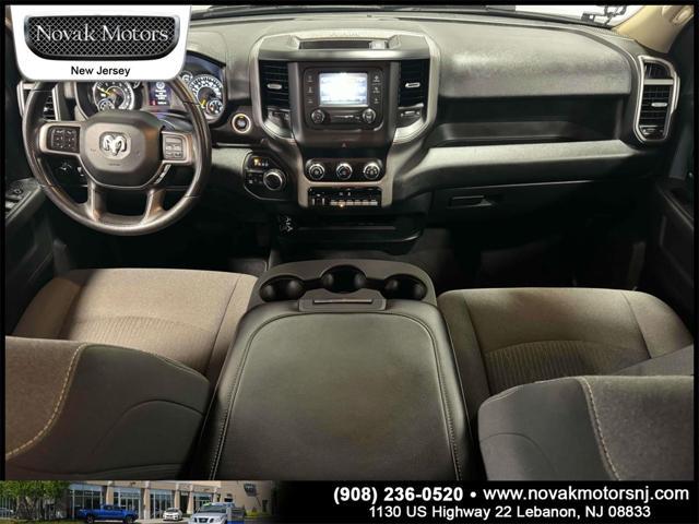 Photo of 2020 Diamond Black Crystal Pearlcoat RAM 2500