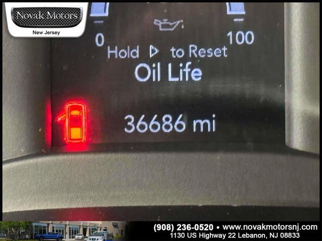 Photo of 2020 Diamond Black Crystal Pearlcoat RAM 2500