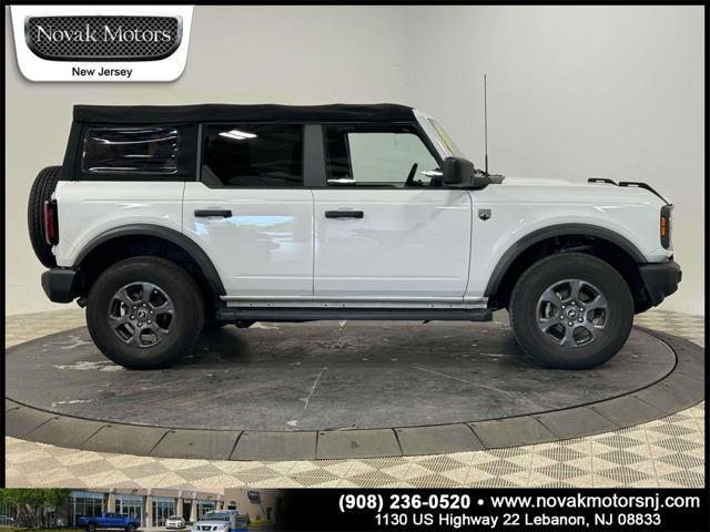 Photo of 2022 Oxford White Ford Bronco