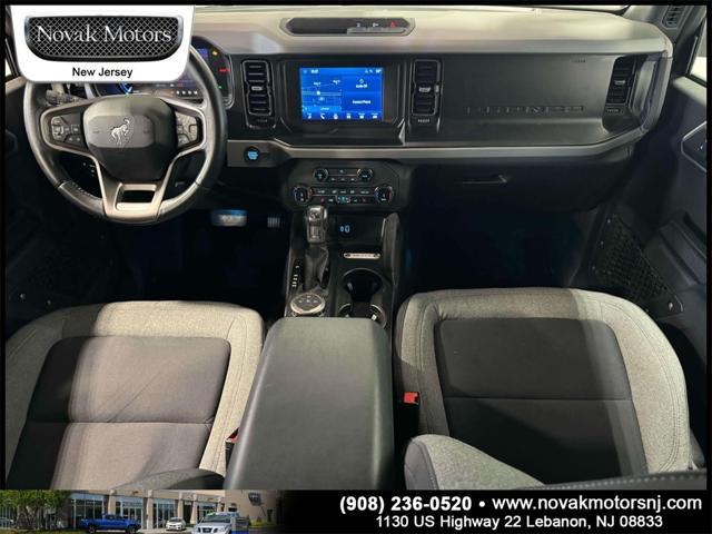 Photo of 2022 Oxford White Ford Bronco