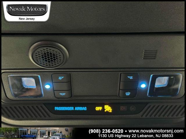 Photo of 2022 Oxford White Ford Bronco