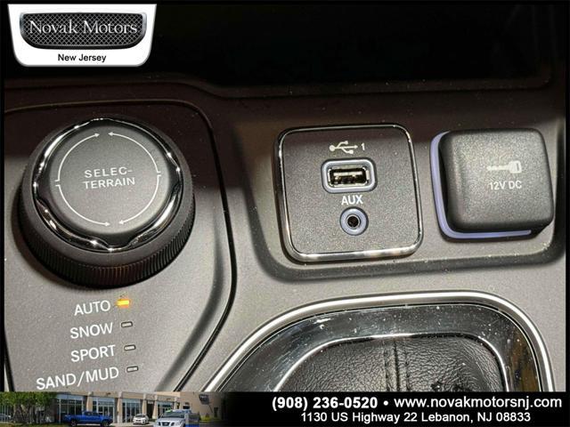 Photo of 2022 Billet Silver Metallic Clearcoat Jeep Cherokee