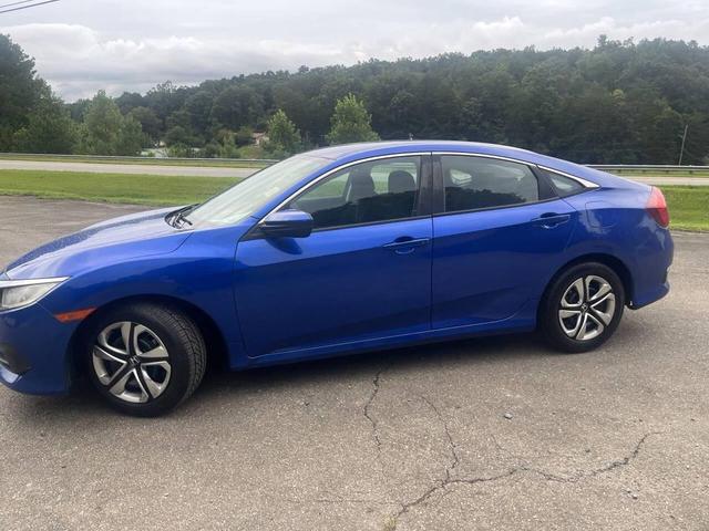 Photo of 2016 Blue Honda Civic