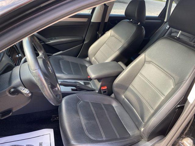 Photo of 2014 Black Volkswagen Passat