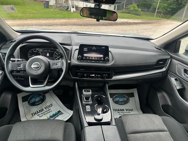 Photo of 2024 Brilliant Silver Metallic Nissan Rogue