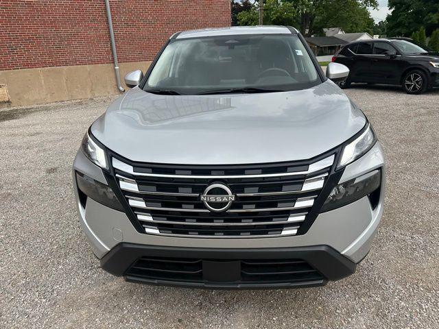 Photo of 2024 Brilliant Silver Metallic Nissan Rogue