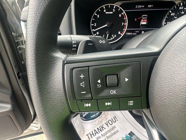 Photo of 2024 Brilliant Silver Metallic Nissan Rogue