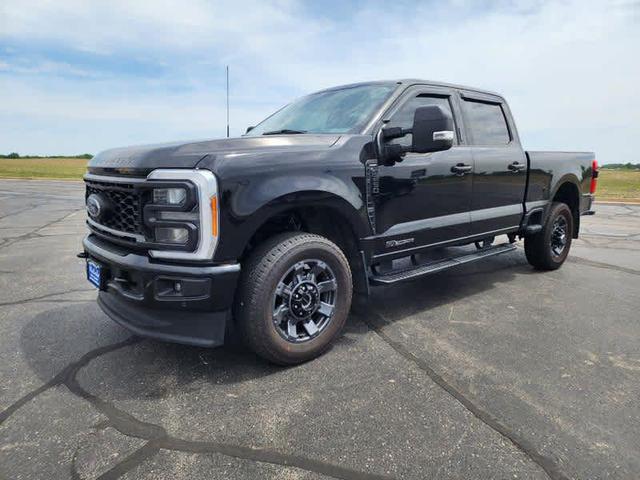 Photo of 2023 Agate Black Metallic Ford F-250