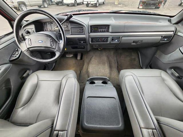 Photo of 1993 Red Ford Bronco