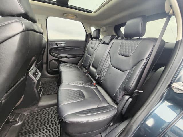 Photo of 2024 Stone Blue Metallic Ford Edge
