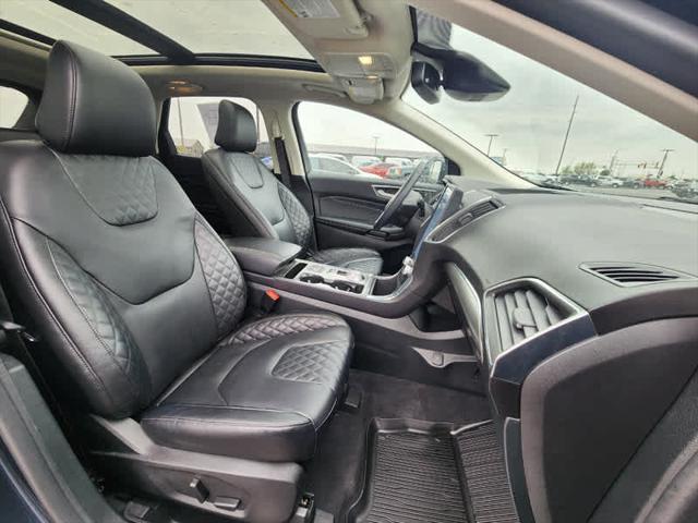 Photo of 2024 Stone Blue Metallic Ford Edge