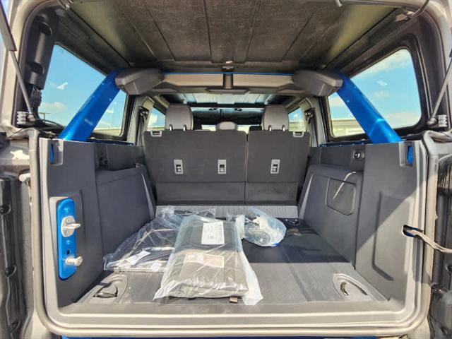 Photo of 2024 Velocity Blue Metallic Ford Bronco