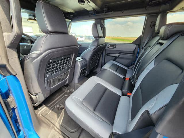 Photo of 2024 Velocity Blue Metallic Ford Bronco