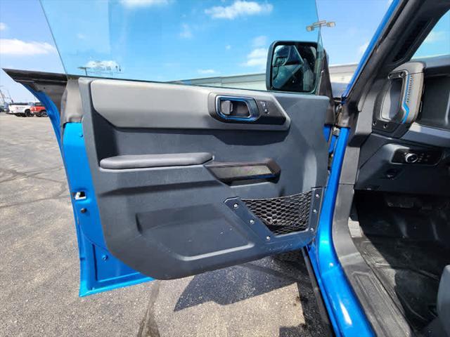 Photo of 2024 Velocity Blue Metallic Ford Bronco