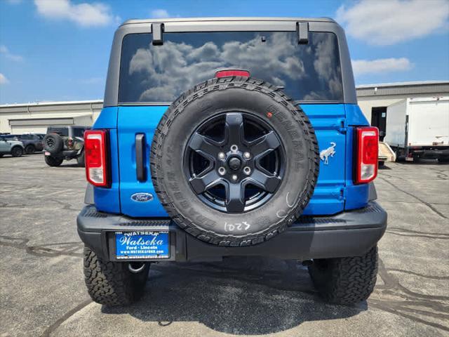 Photo of 2024 Velocity Blue Metallic Ford Bronco