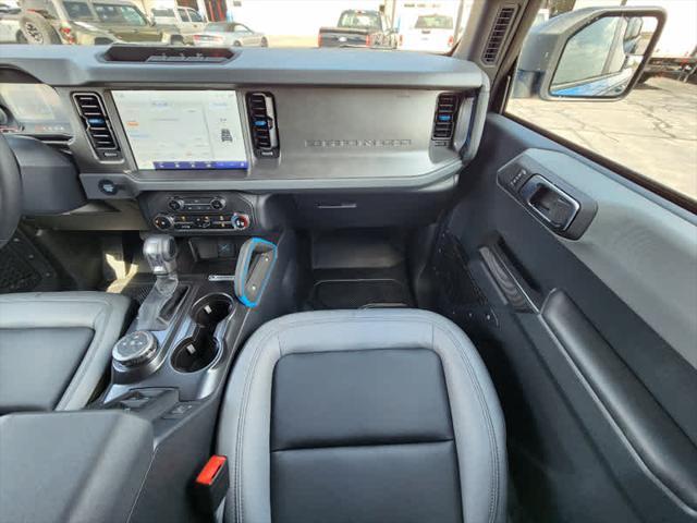 Photo of 2024 Velocity Blue Metallic Ford Bronco