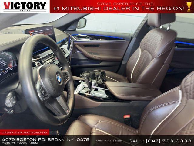 Photo of 2021 Alpine White BMW M550
